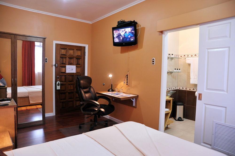 Culture Crossroads Inn Port of Spain Kültér fotó