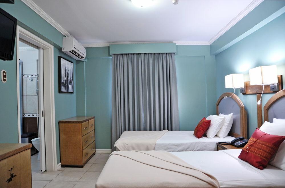 Culture Crossroads Inn Port of Spain Kültér fotó
